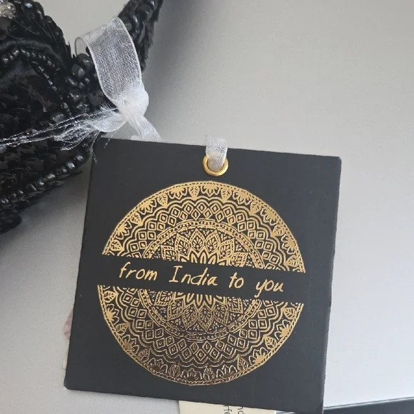 Black Sequin Beaded Clutch Shoulder Bag with Champagne Motif - Picture 3 of 13